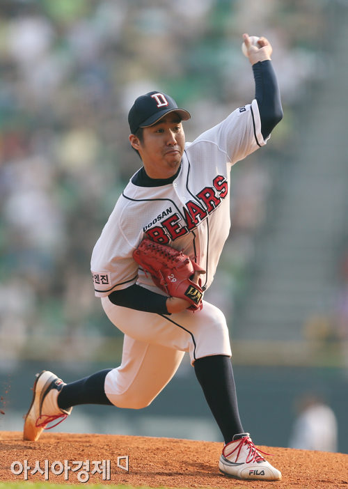 [포토] 유희관 '오늘도 이기자'