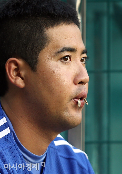 [포토] 장원삼 '해바라기씨가 최고야'