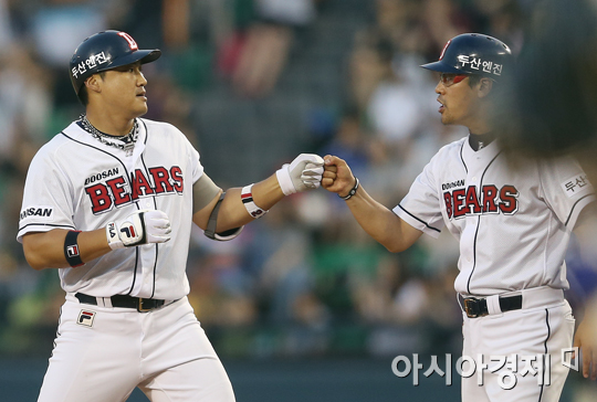 [포토] 홍성흔 적시타 기쁨