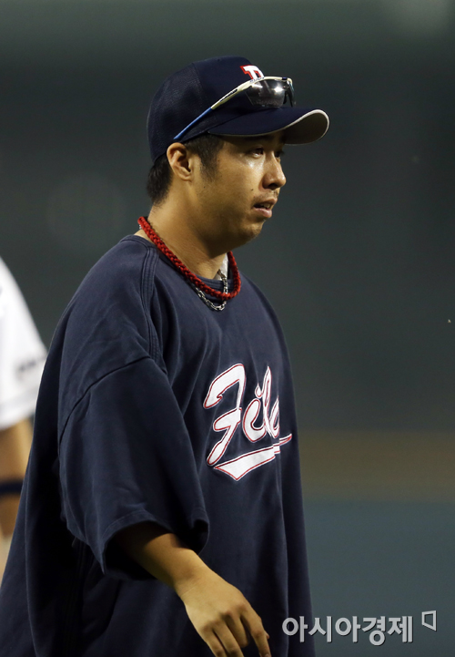 [포토] 유희관 '승리투수 됐어요'