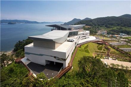 대림산업, 통영국제음악당 준공