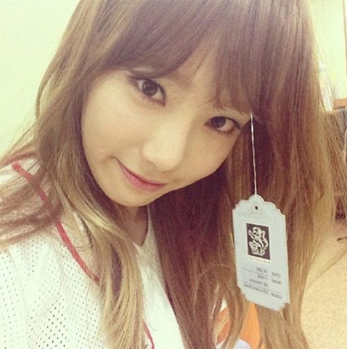 태연 가발 인증샷, 가격 택 달고 찰칵…"더 상큼해졌네"