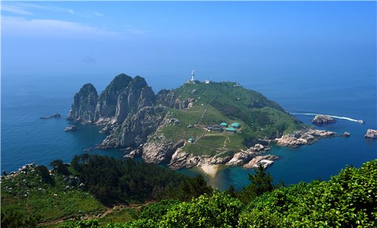 섬에서 섬으로 바다를 건너가다