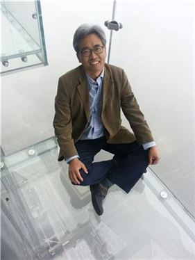 직함만 10개…복지·건설 링크맨 꿈꾼다