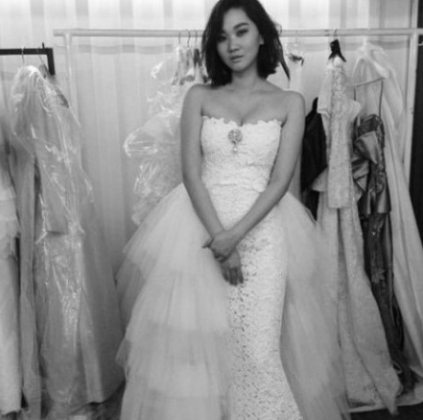 장윤주, 볼륨감 넘치는 웨딩드레스 자태 "흑백사진이라 더 묘하네~"