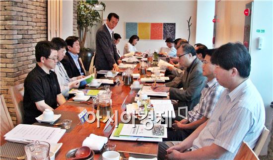 정읍시,시정발전 위한 '미래전략자문단 지역자문위원' 간담회 개최