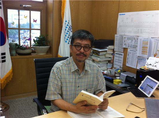 [티타임]"하루 1만명 이용...도서관은 시민의 공동 서재"