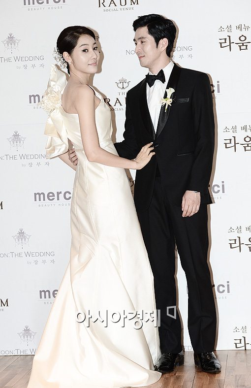 [포토]윤지민-권민, 행복한 7월의 신랑신부~