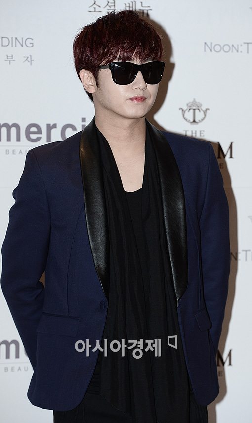 [포토]허영생 '결혼 축하드려요'