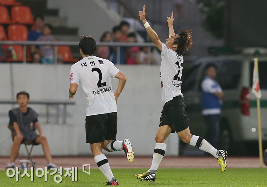 포항 노병준, 부친 1주기에 바친 마수걸이 포