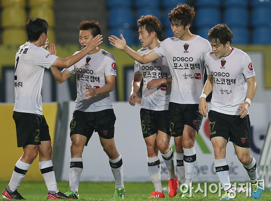 [포토] 배천석 추가골 '승기는 잡았고'