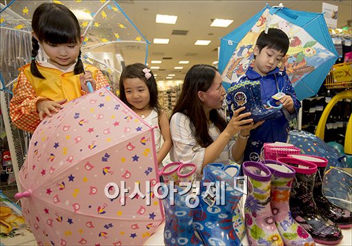 [포토]장맛비가 신난 아이들