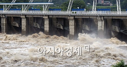 노량진 수몰사고후 줄인 팔당댐 방류량, 곧 늘릴듯