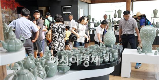 명품 강진청자, 청자축제 기간중  30% 특별 할인 판매 