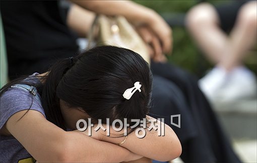 [포토]밤새 구조 기다린 실종자 가족