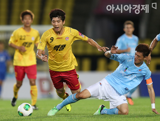 [포토] 김동섭 '어이쿠 걸렸네'