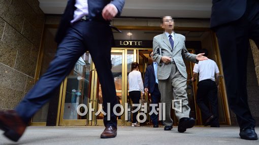 [포토]국세청, 롯세쇼핑 계열사 간 탈세 집중조사 