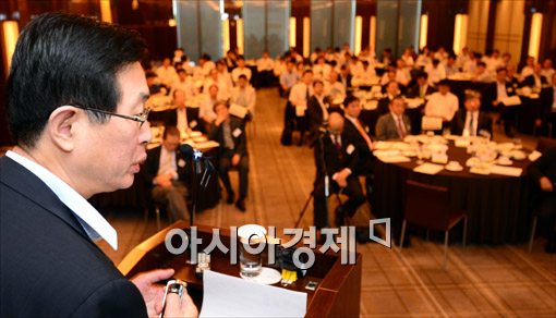 [포토]강연하는 조환익 한전 사장