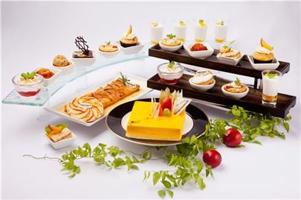 그랜드 앰배서더 서울, '피치&플럼 디저트 뷔페'