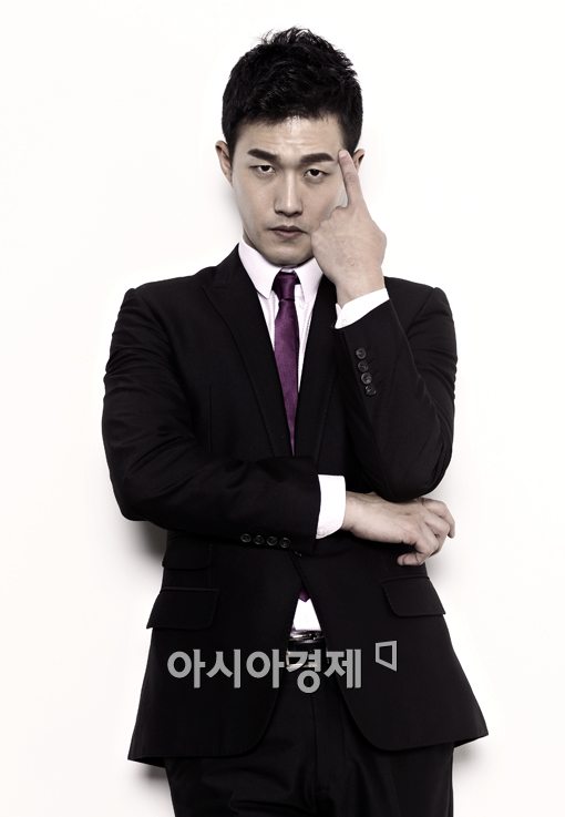 '푸른거탑' 김호창, 이 남자의 모든 것(인터뷰)