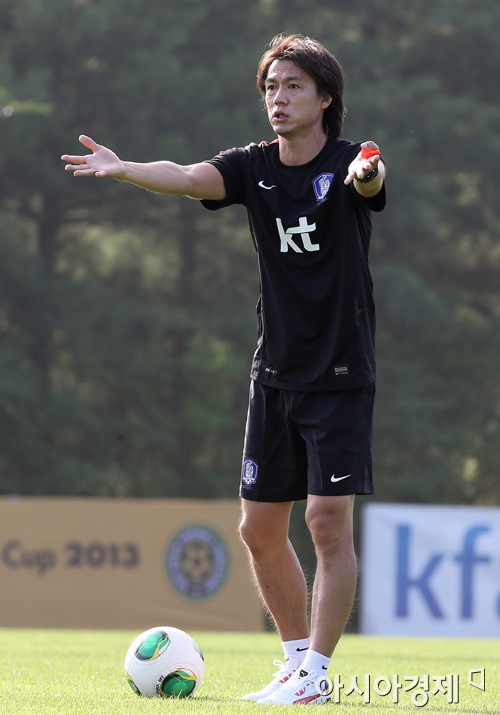 [포토] 홍명보 감독 '이해했니?'