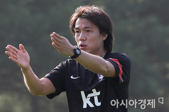 [포토] 훈련 지휘하는 홍명보 감독