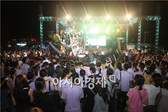 여수국제청소년축제 참가자 대거  몰려 ‘흥행 대박’