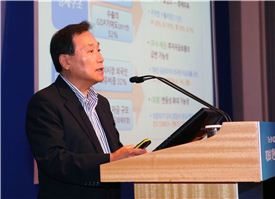 박근혜 경제교수의 '쓴소리'…"기업 투자 확대할 시기 아니다"