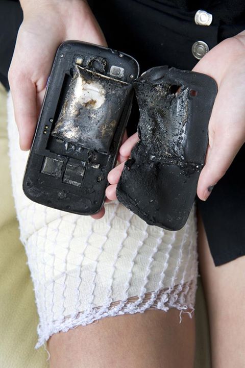 배터리·충전기 '펑'…짝퉁으로 몸살 앓는 스마트폰