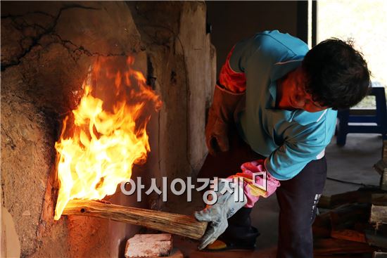[포토]불타는 청자 가마