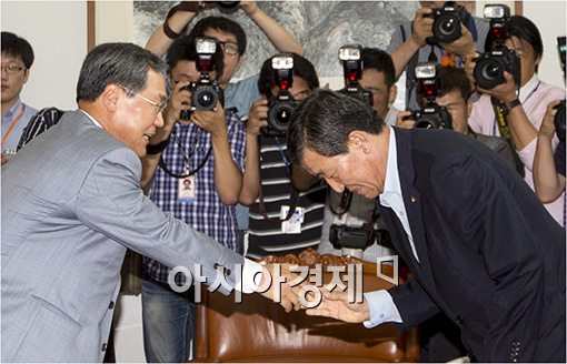 [포토]회의록 끝내 못찾은 여야 열람위원들