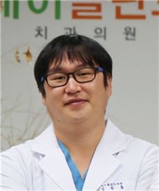 [건강상식]이 빠지면 임플란트? 과정도 잘 살피자