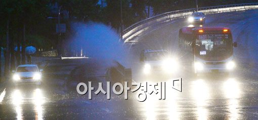 [포토]옆 차 조심하세요 