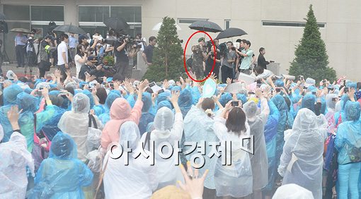 [포토]'제대' 윤학, 팬들과 설레이는 만남~