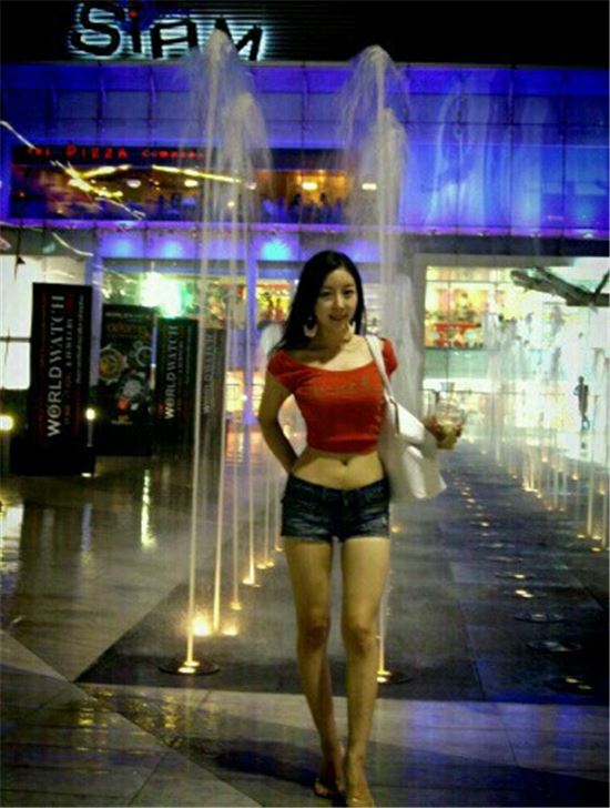 원자현 6년전 사진 공개, 잘록 허리+우월한 가슴라인 '눈길'