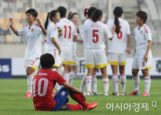 한국 女대표팀, 동아시안컵 난적 중국에 1-2 분패