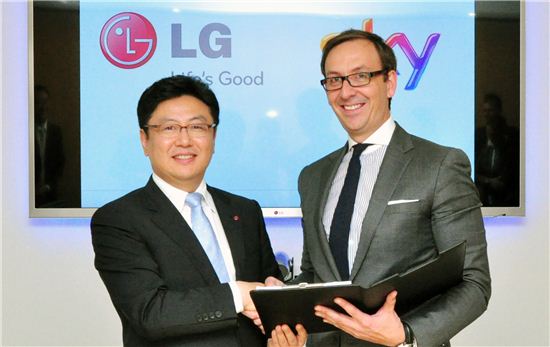 LG전자, 英 최대 위성방송 손잡고 스마트TV 공략 강화 
