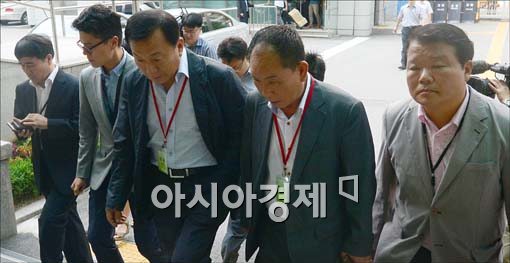 [포토]통일부로 향하는 개성공단기업협회