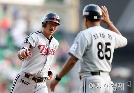 [포토] 박용택 '출발 좋고~'