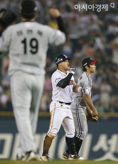 [포토] 홍성흔 '다시 기회를 만들었어'