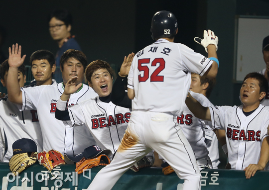 [포토] 홈인하는 김재호