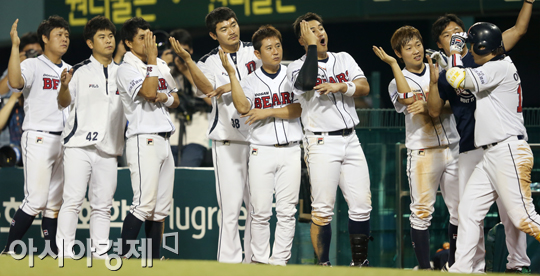 [포토] 두산 '승기 잡았어!'