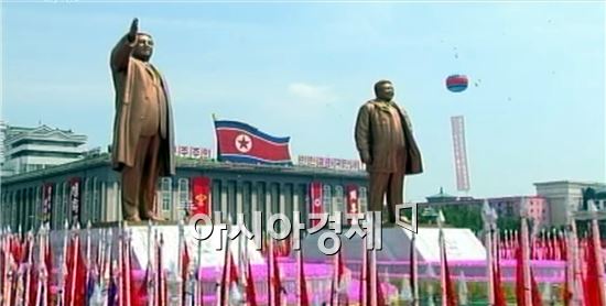 北 전승절 60주년 행사보니