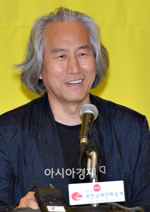 [포토]인사말하는 박제동 운영위원장