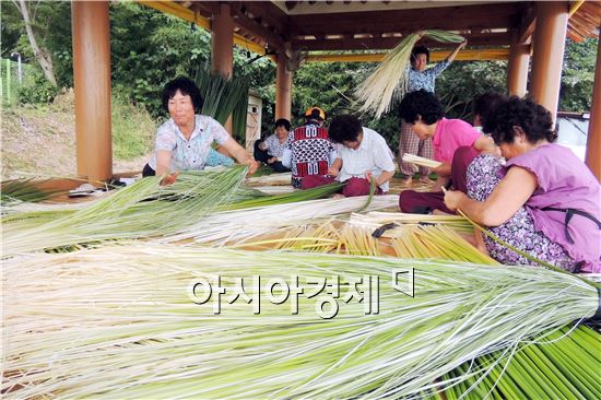 [포토]시원한 방석을 생각하면서 