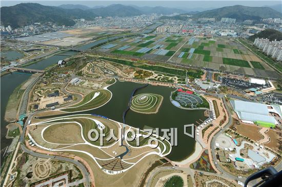 순천정원박람회장, 휴가철 명소로‘우뚝’