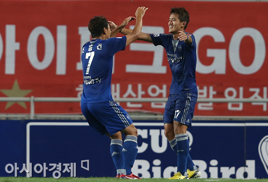 '홍철 결승골' 수원, 부산 2-0 완파…5위 수성