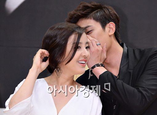 [포토]박은혜-강경준, 속닥속닥~ 무슨 얘기 중?
