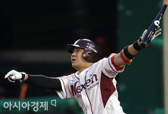 [포토] 김민성 '만루홈런 넘어간다~'