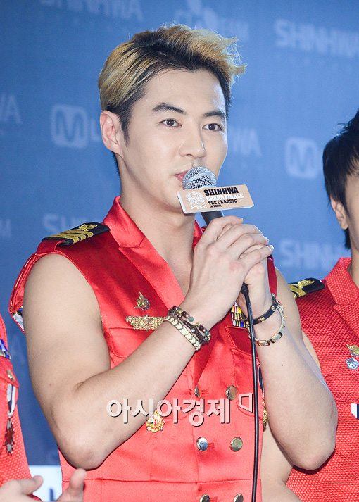 [포토]신화 전진 "멤버들의 개별활동도 기대하세요"